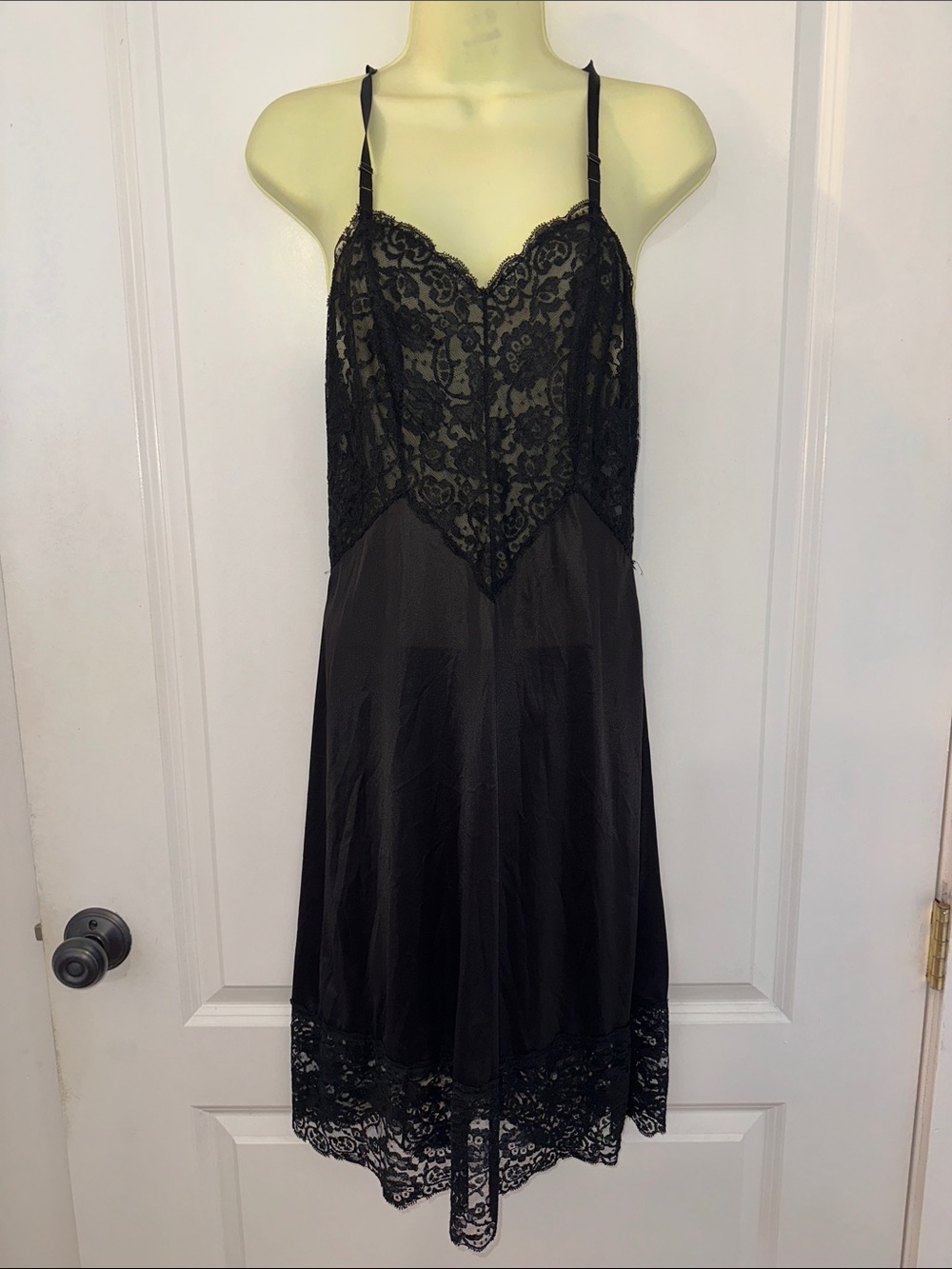 Vintage 60s Vanity Fair Black Nylon Full Slip with Lace Bodice‎ & Trim - Picture 1 of 7